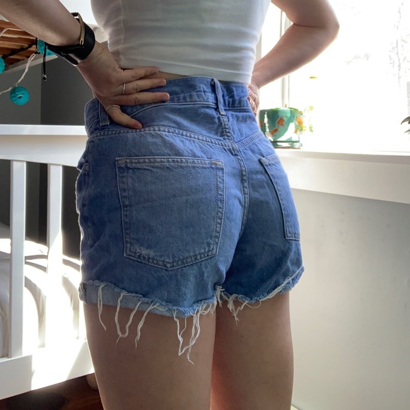 Distressed Jean Shorts - Picture 3 of 7